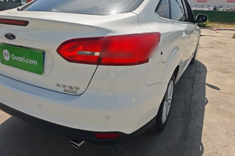 Used Ford Focus 2015 Sedan EcoBoost 180 Automatic Elite Model Right Rear Taillight