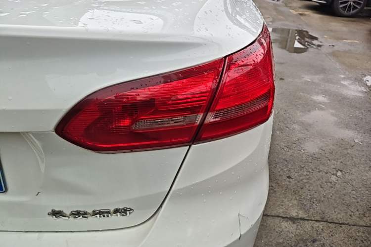 Used Ford Focus 2015 Sedan 1.6L Automatic Trend Model Right Rear Taillight