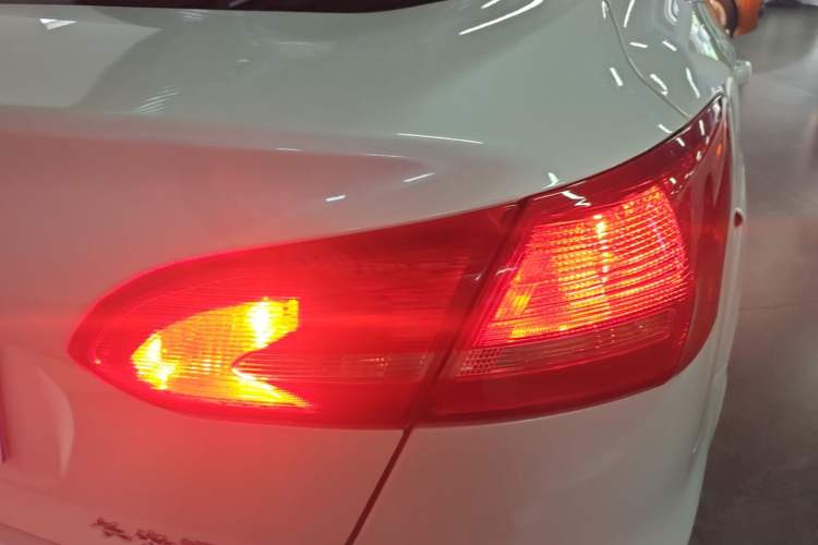 Used Ford Focus 2015 Sedan EcoBoost 180 Automatic Elite Model Right Rear Taillight