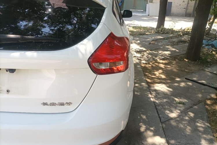 Used Ford Focus 2015 Hatchback 1.6L Automatic Comfort Model Right Rear Taillight