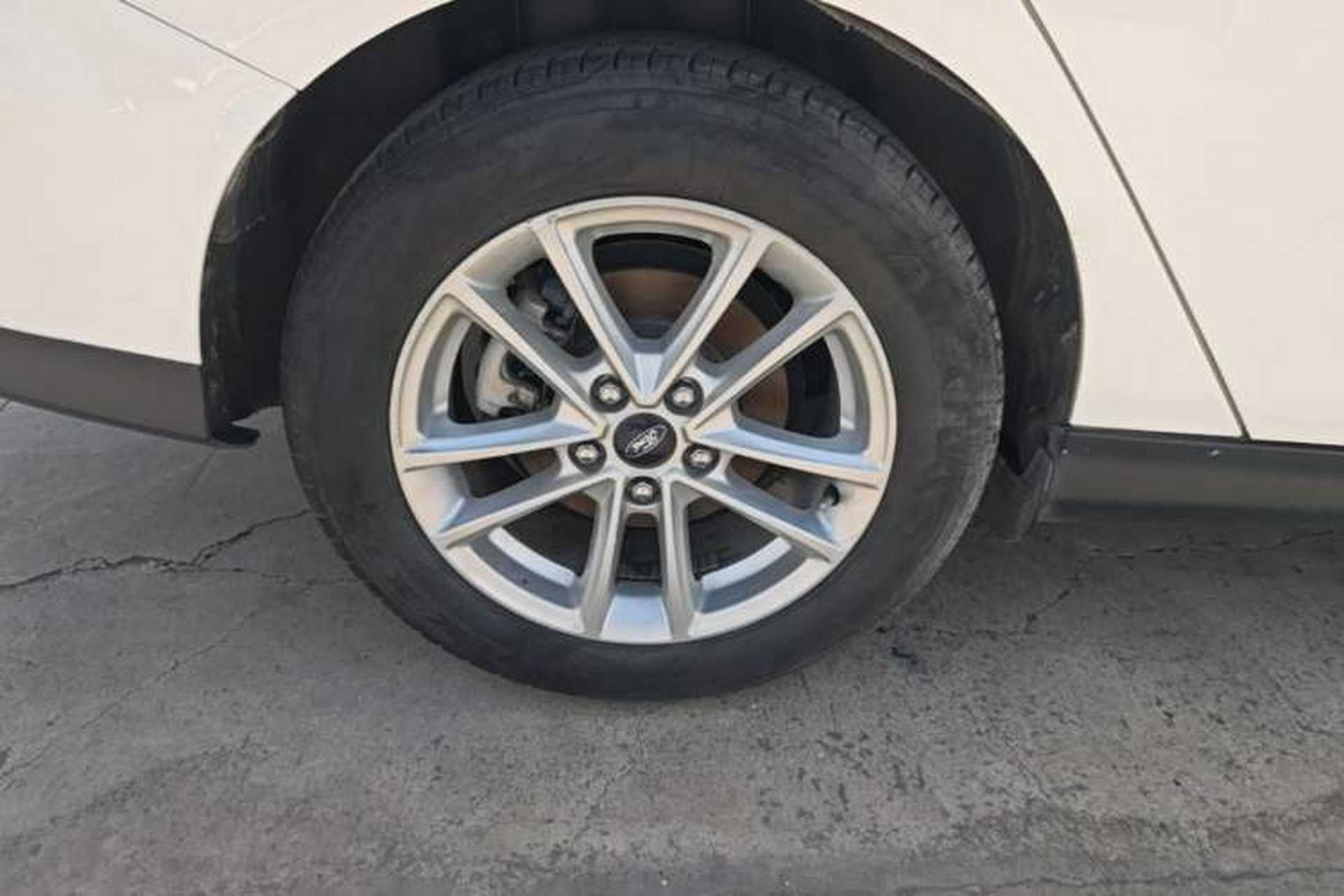 Used Ford Focus 2015 Sedan EcoBoost 180 Automatic Elite Model Right Rear Wheel Hub