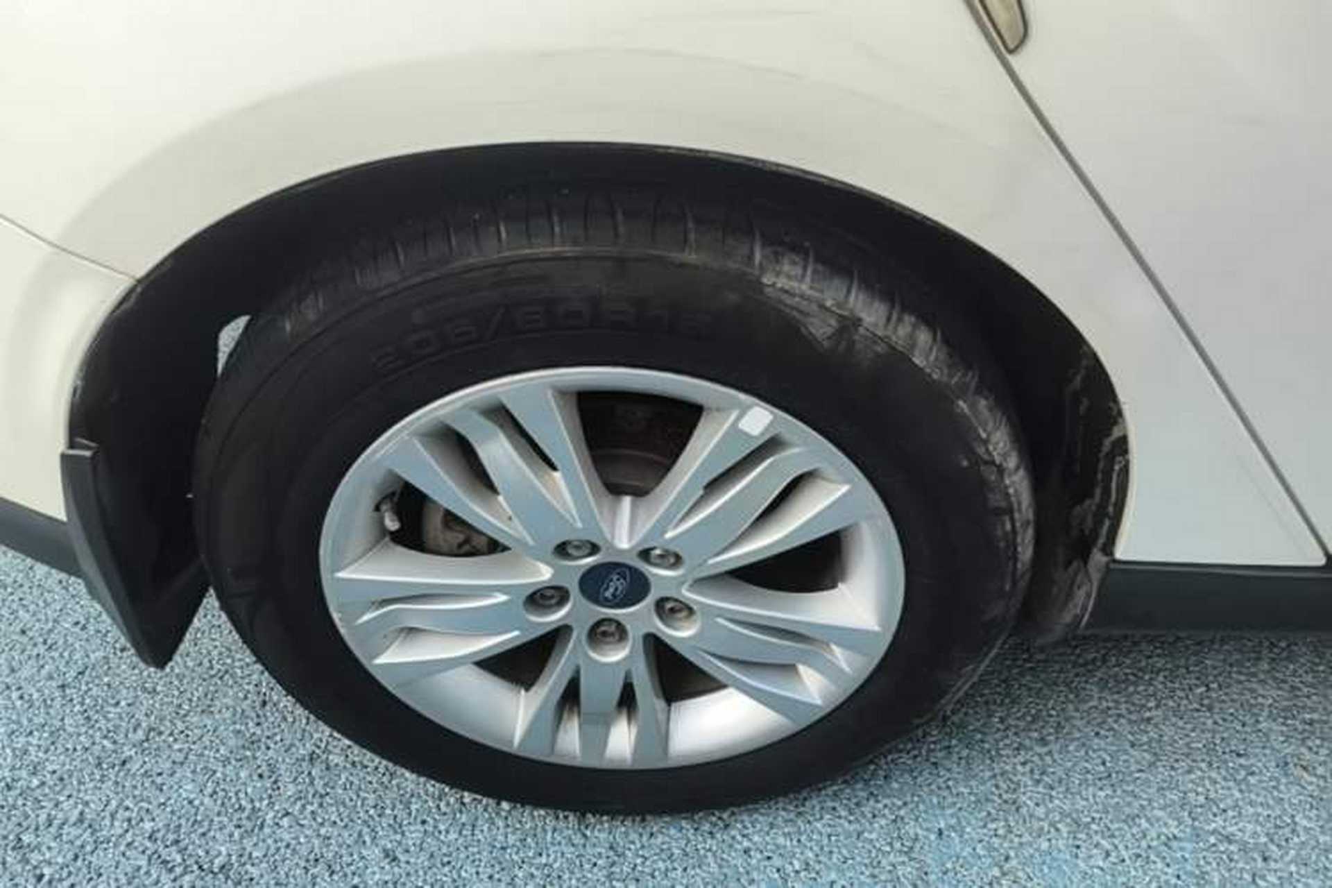 Used Ford Focus 2015 Hatchback 1.6L Manual Fashion Edition Right Rear Wheel Hub