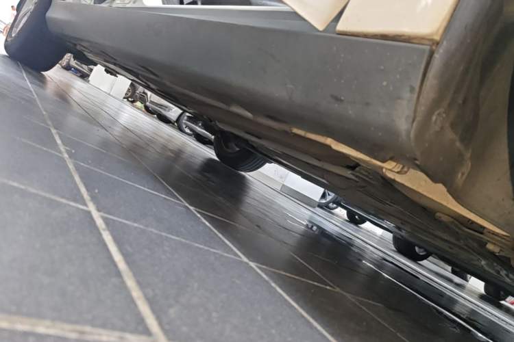 Used Ford Focus 2015 Hatchback 1.6L Automatic Comfort Model Right Side Sill