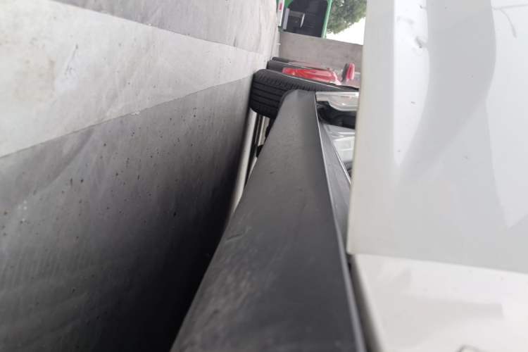 Used Ford Focus 2015 Hatchback 1.6L Automatic Comfort Model Right Side Sill