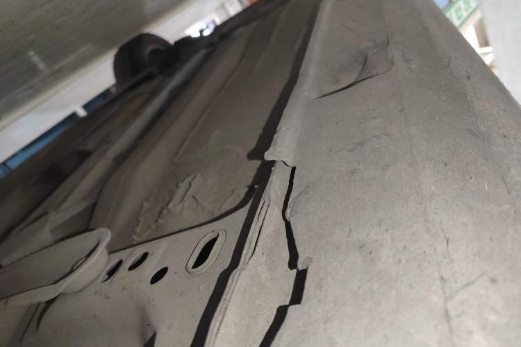 Used Ford Focus 2015 Hatchback 1.6L Manual Fashion Edition Right Side Sill