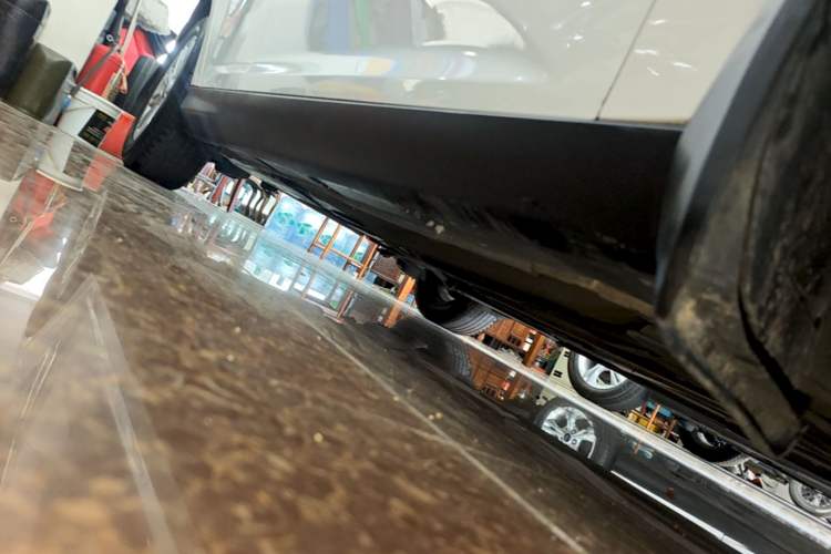 Used Ford Focus 2015 Sedan EcoBoost 180 Automatic Flagship Model Right Side Sill