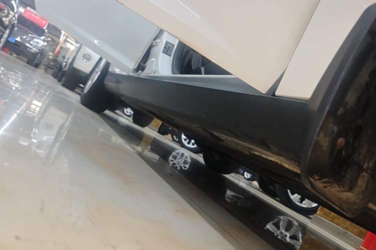 Used Ford Focus 2015 Sedan 1.6L Automatic Trend Model Right Side Sill