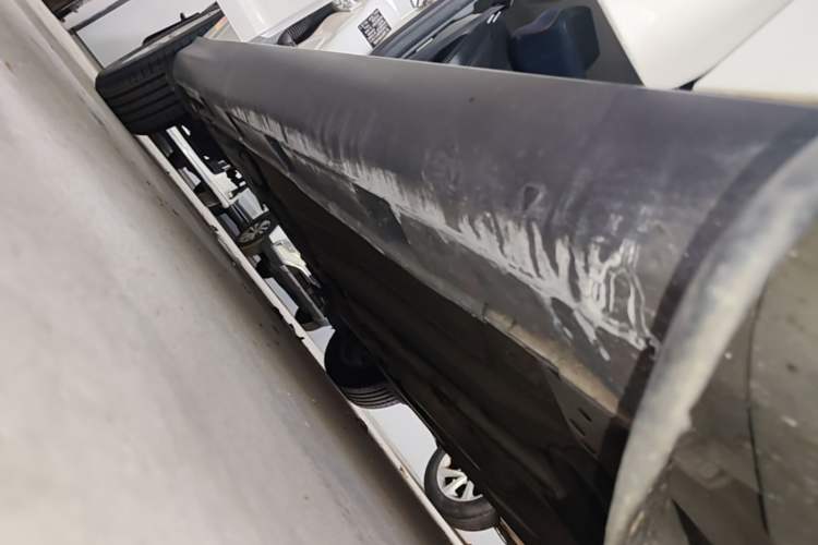 Used Ford Focus 2015 Sedan EcoBoost 125 Automatic Supreme Style Edition Right Side Sill