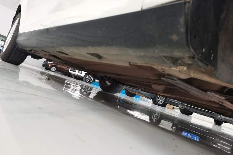 Used Ford Focus 2015 Sedan 1.6L Automatic Trend Model Right Side Sill