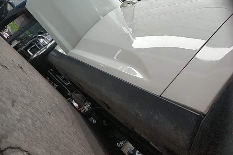 Used Ford Focus 2015 Sedan EcoBoost 180 Automatic Elite Model Right Side Sill