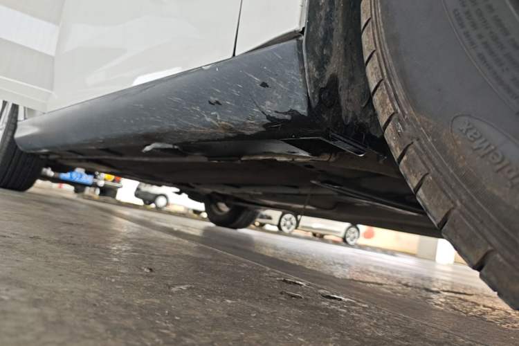 Used Ford Focus 2015 Sedan 1.6L Automatic Trend Model Right Side Sill