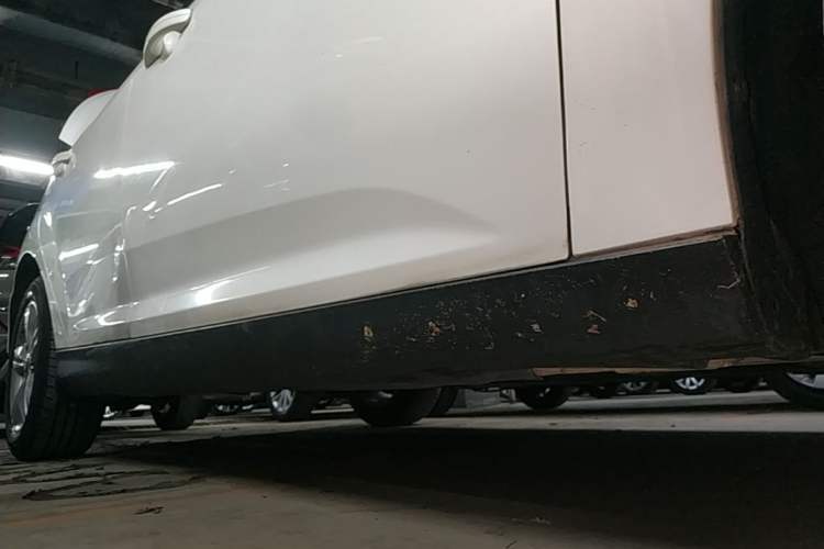 Used Ford Focus 2015 Sedan 1.6L Automatic Comfort Model Right Side Sill