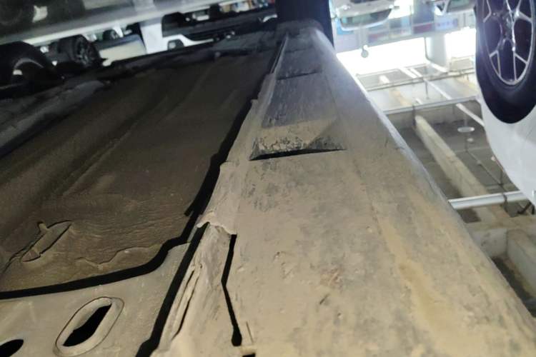 Used Ford Focus 2015 Hatchback 1.6L Manual Comfort Edition Right Side Sill