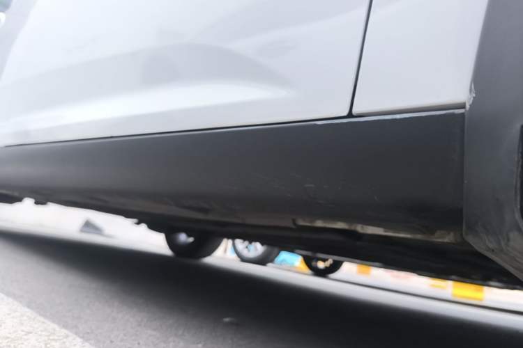 Used Ford Focus 2015 Hatchback 1.6L Automatic Comfort Model Right Side Sill