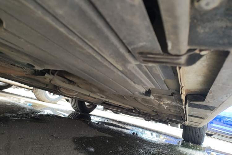 Used Ford Focus 2015 Sedan EcoBoost 125 Automatic Supreme Style Edition Right Side Sill