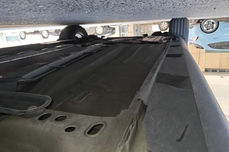 Used Ford Focus 2015 Hatchback EcoBoost 180 Automatic Elite Model Right Side Sill