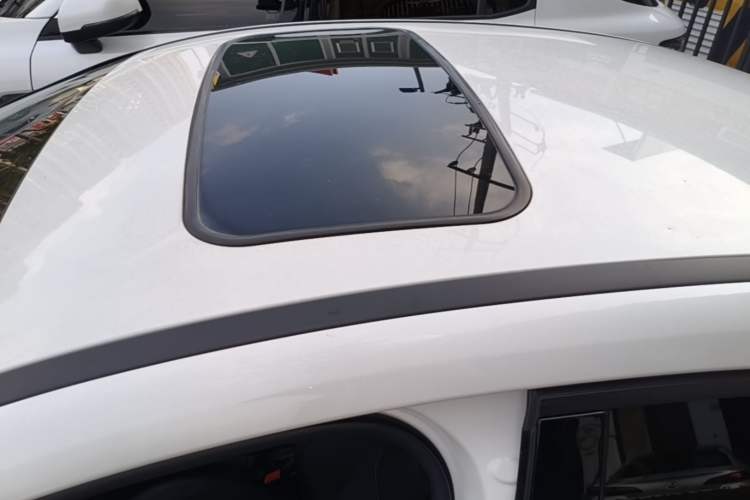Used Ford Focus 2015 Sedan 1.6L Automatic Trend Model Roof