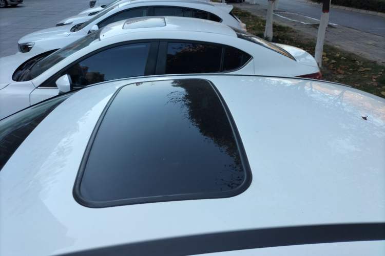 Used Ford Focus 2015 Sedan 1.6L Automatic Trend Model Roof