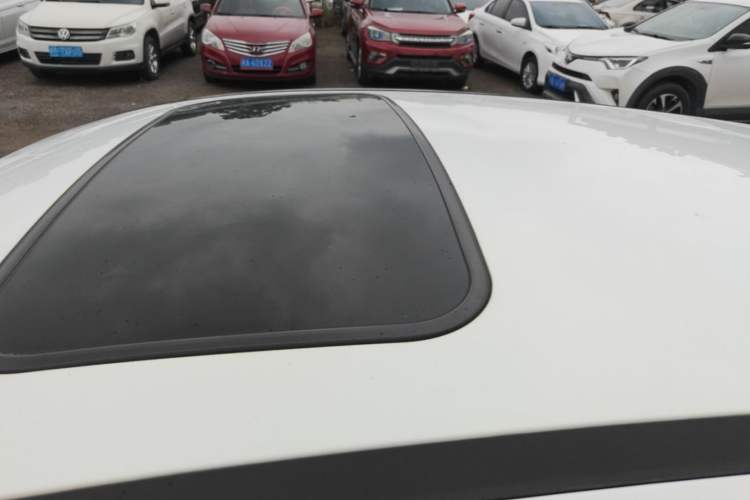 Used Ford Focus 2015 Hatchback 1.6L Automatic Fashion Edition Roof