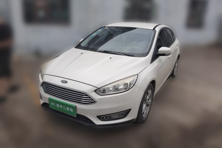 Used Ford Focus 2015 Sedan 1.6L Automatic Comfort Model Guazi used car, China used car export, Used car for sale, Used Ford cars, Cheapest cars for sale