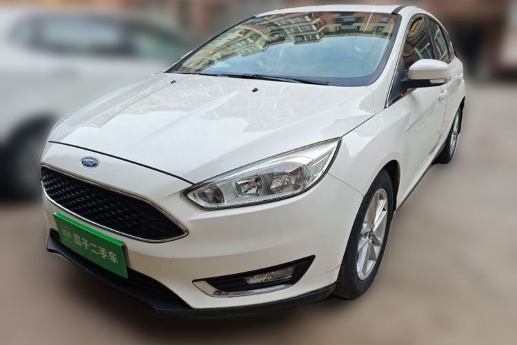 Used Ford Focus 2015 Hatchback 1.6L Manual Fashion Edition Guazi used car, China used car export, Used car for sale, Used cars, Cheapest cars for sale