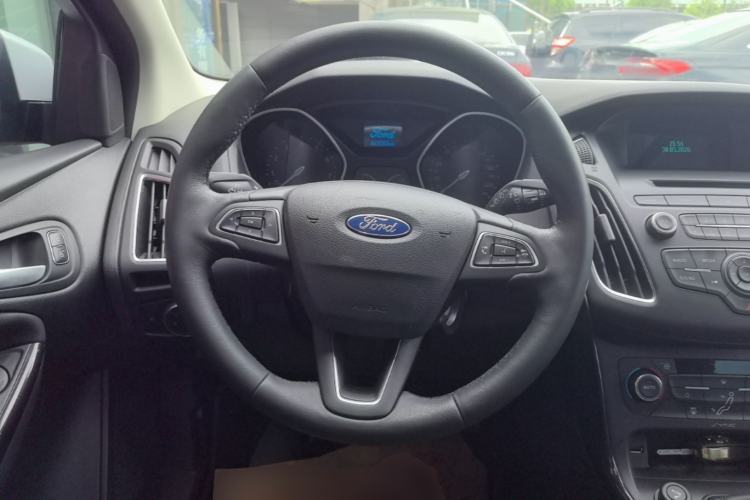 Used Ford Focus 2015 Hatchback 1.6L Manual Fashion Edition Steering Wheel