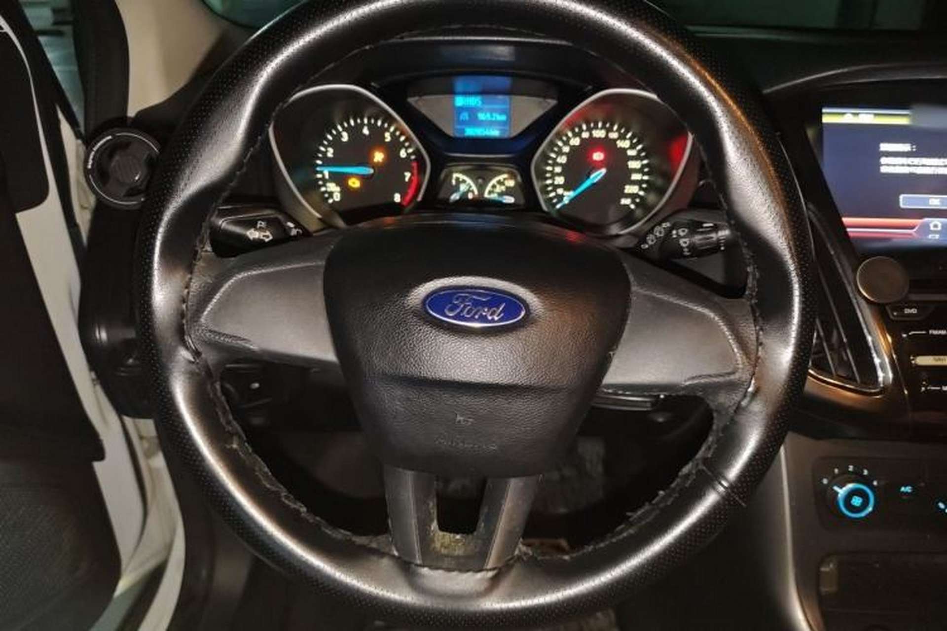 Used Ford Focus 2015 Hatchback 1.6L Automatic Comfort Model Steering Wheel