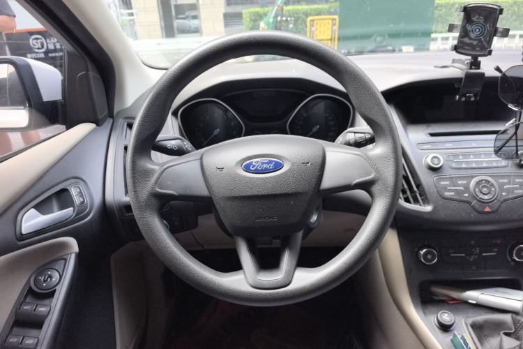 Used Ford Focus 2015 Sedan 1.6L Manual Comfort Model Steering Wheel