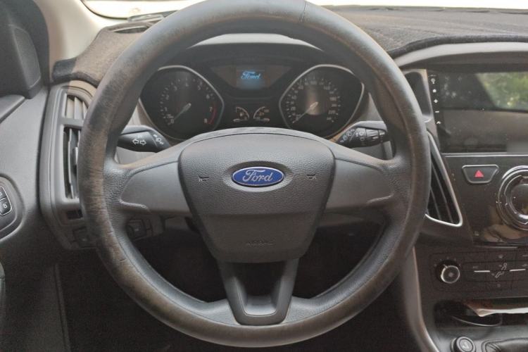 Used Ford Focus 2015 Hatchback 1.6L Manual Comfort Edition Steering Wheel