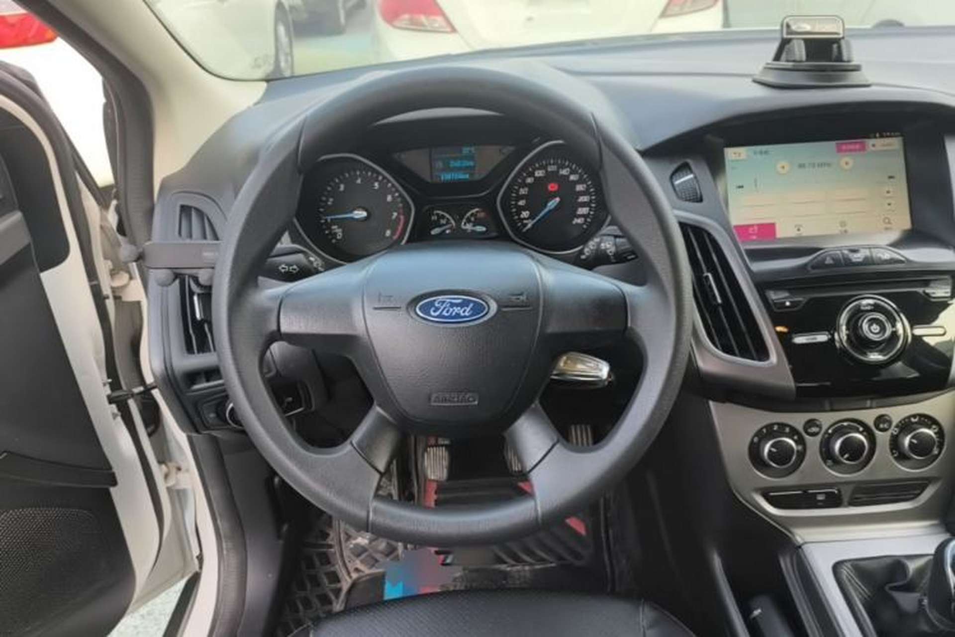 Used Ford Focus 2015 Hatchback 1.6L Manual Fashion Edition Steering Wheel