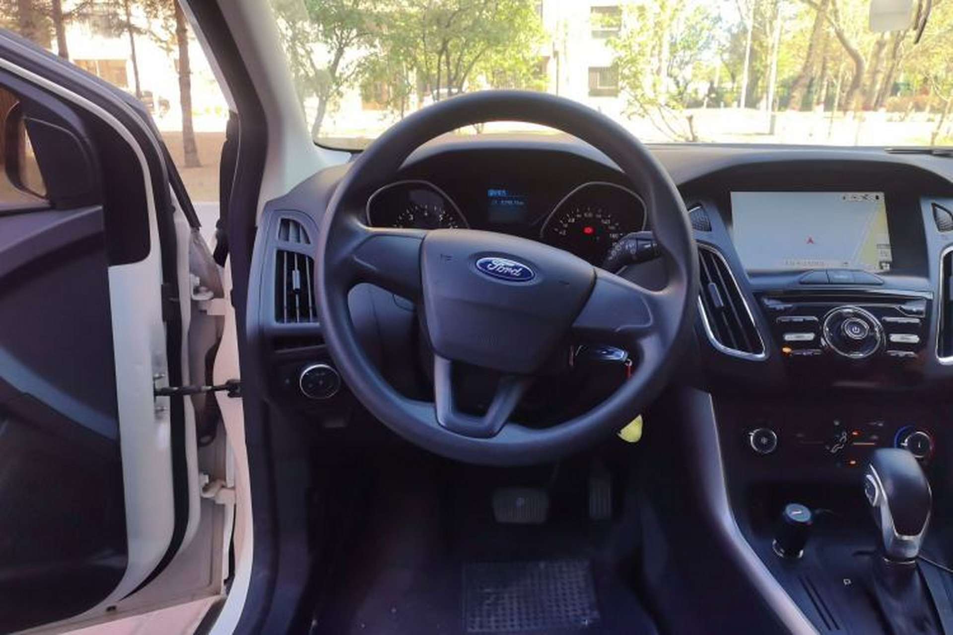 Used Ford Focus 2015 Hatchback 1.6L Automatic Comfort Model Steering Wheel
