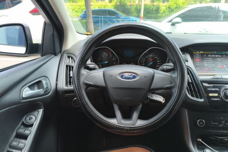 Used Ford Focus 2015 Hatchback 1.6L Manual Comfort Edition Steering Wheel