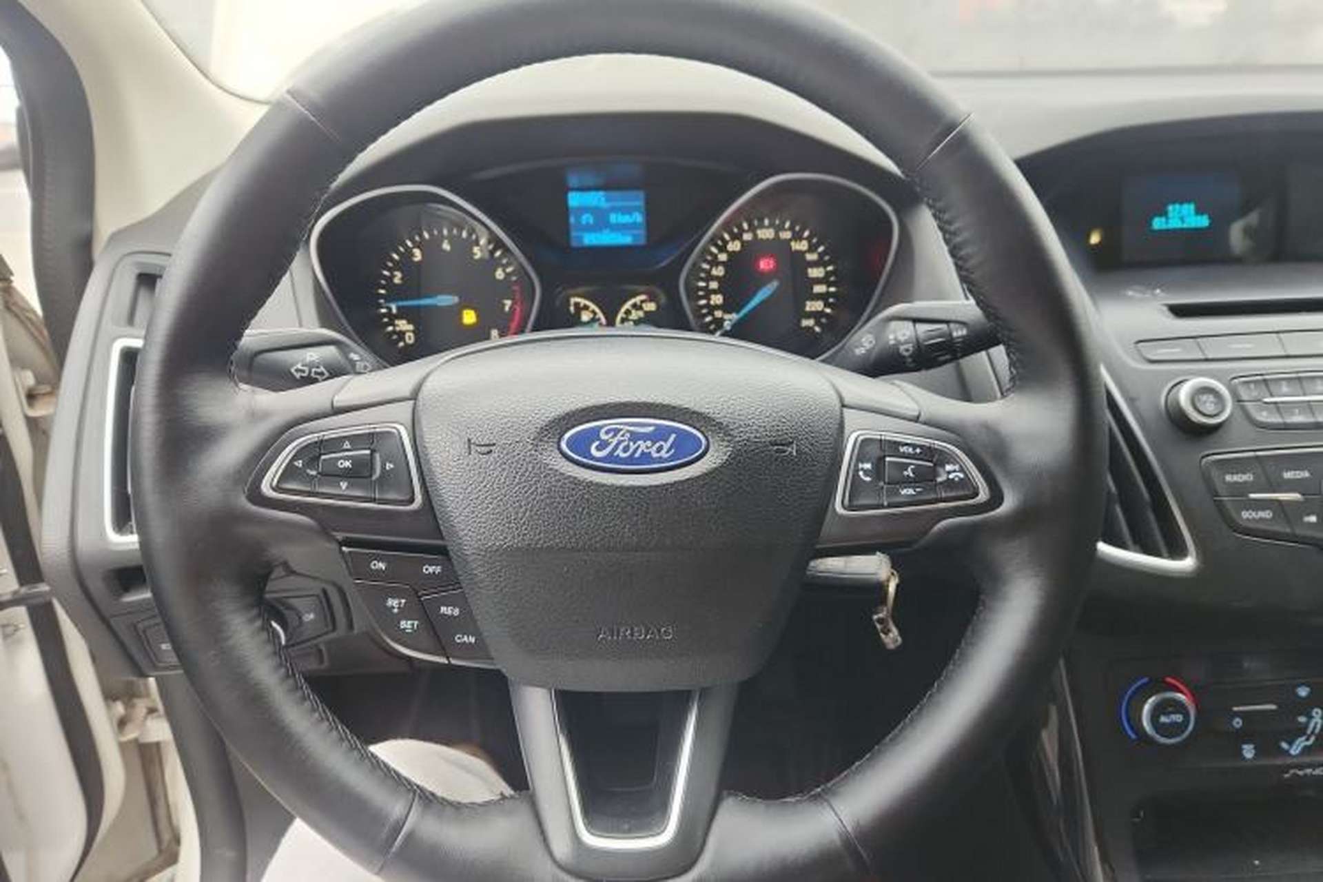 Used Ford Focus 2015 Sedan 1.6L Automatic Trend Model Steering Wheel