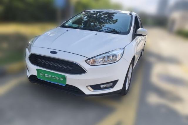 Używany Ford Focus 2015 Hatchback 1.6L Automatic Fashion Edition