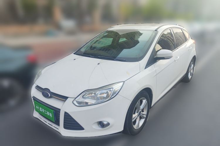 Used Ford Focus 2015 Sedan 1.6L Automatic Comfort Model Guazi used car, China used car export, Used car for sale, Used  cars, Cheapest cars for sale