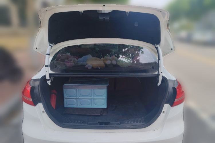 Used Ford Focus 2015 Sedan 1.6L Automatic Comfort Model Trunk