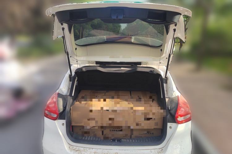 Used Ford Focus 2015 Hatchback 1.6L Manual Comfort Edition Trunk
