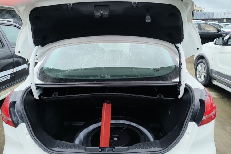Used Ford Focus 2015 Sedan EcoBoost 180 Automatic Elite Model Trunk