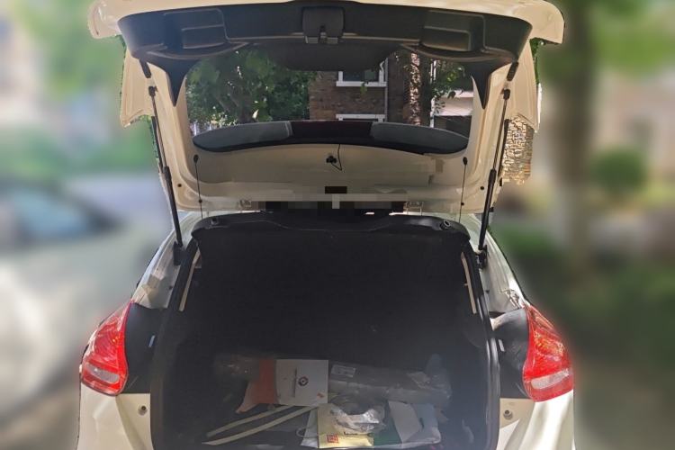 Used Ford Focus 2015 Hatchback 1.6L Automatic Comfort Model Trunk