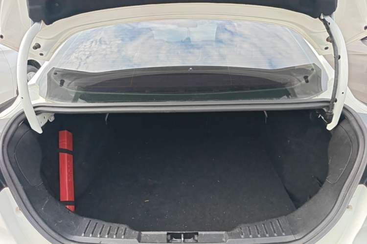Used Ford Focus 2015 Sedan EcoBoost 180 Automatic Elite Model Trunk