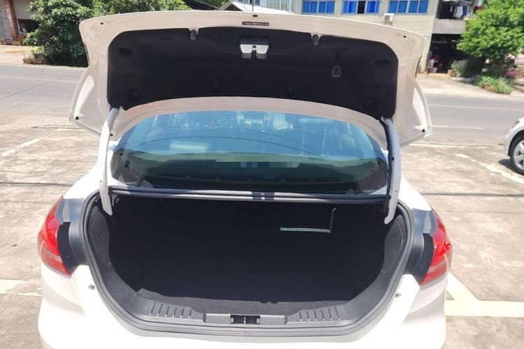 Used Ford Focus 2015 Sedan EcoBoost 125 Manual – Ultra-Style Edition Trunk