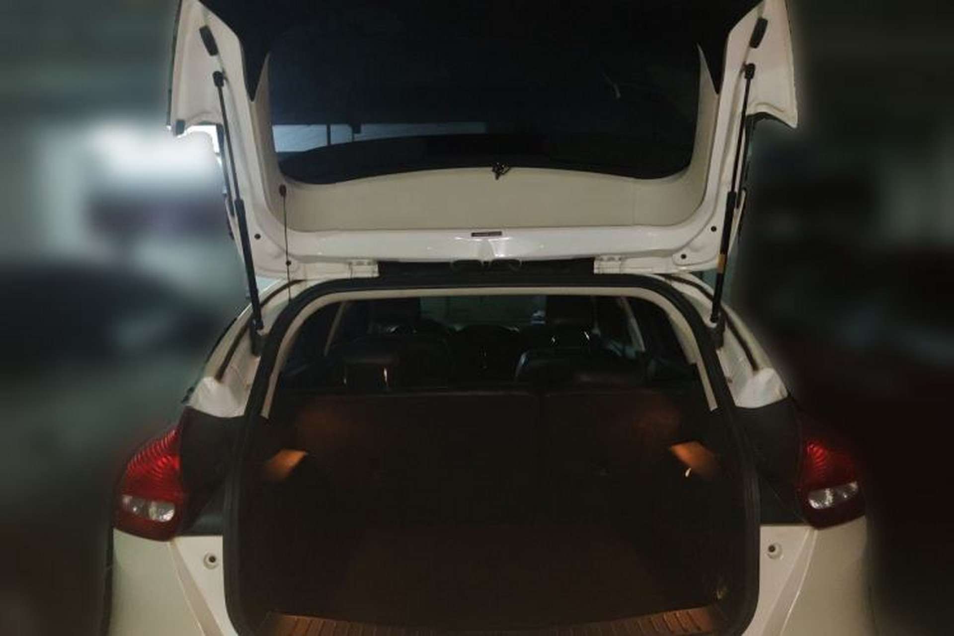 Used Ford Focus 2015 Hatchback 1.6L Automatic Comfort Model Trunk