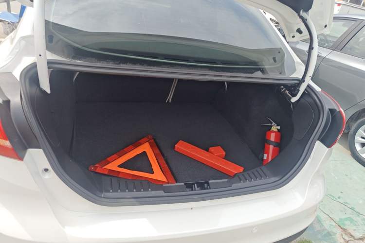 Used Ford Focus 2015 Sedan 1.6L Automatic Comfort Model Trunk