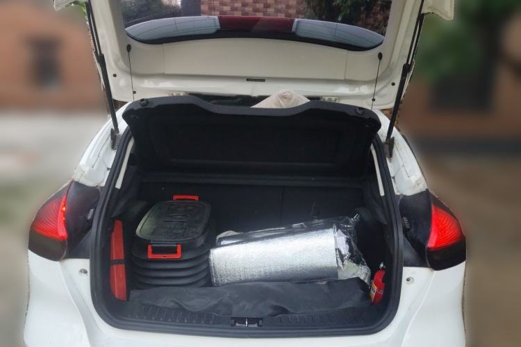 Used Ford Focus 2015 Hatchback 1.6L Automatic Fashion Edition Trunk