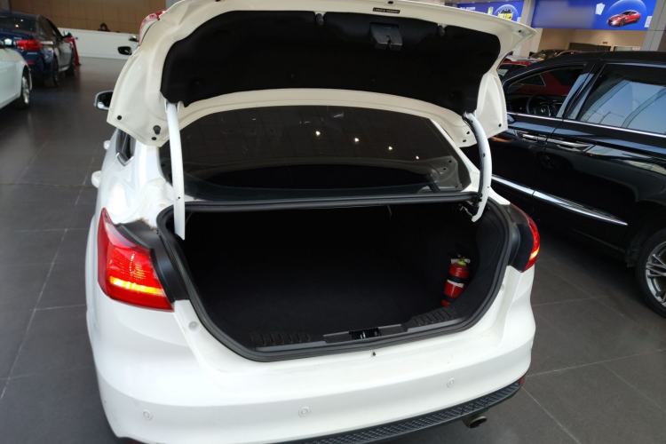 Used Ford Focus 2015 Sedan EcoBoost 180 Automatic Elite Model Trunk
