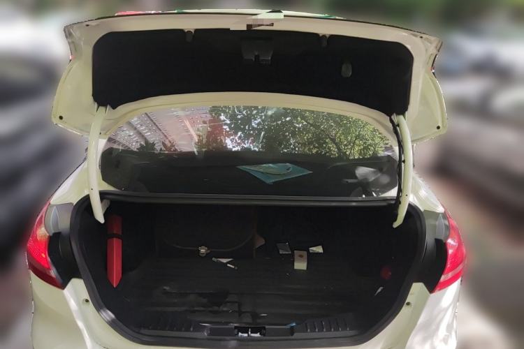 Used Ford Focus 2015 Sedan 1.6L Automatic Trend Model Trunk
