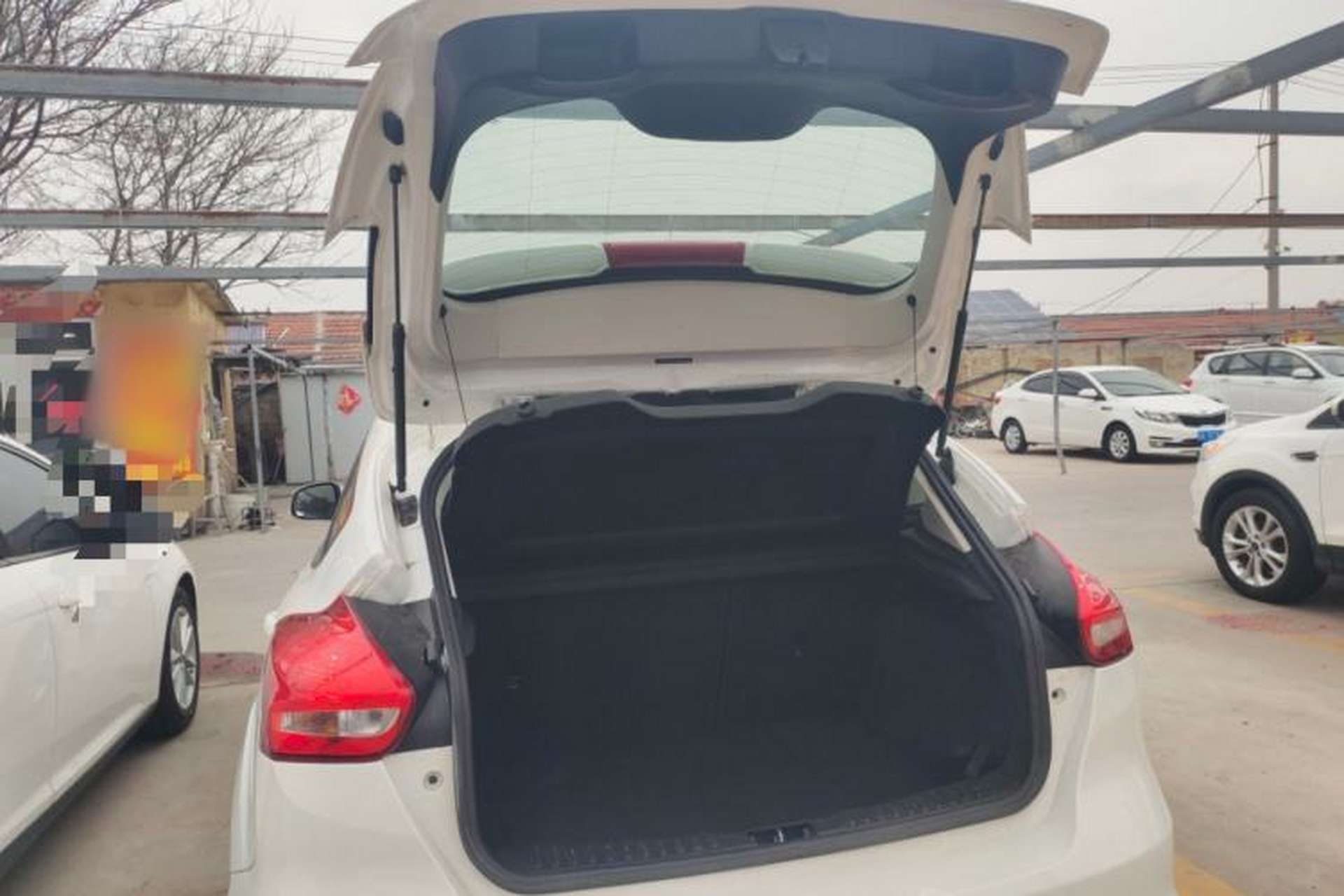 Used Ford Focus 2015 Hatchback 1.6L Automatic Comfort Model Trunk