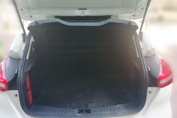 Used Ford Focus 2015 Hatchback 1.6L Automatic Comfort Model Trunk