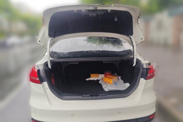 Used Ford Focus 2015 Sedan 1.6L Automatic Trend Model Trunk