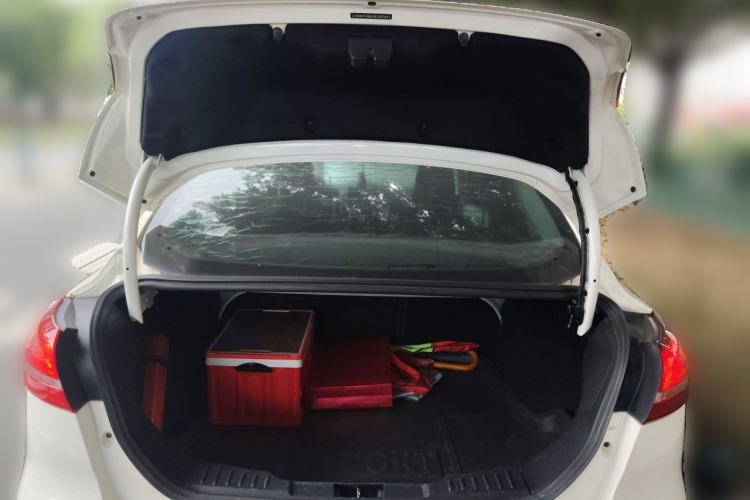 Used Ford Focus 2015 Sedan 1.6L Automatic Comfort Model Trunk